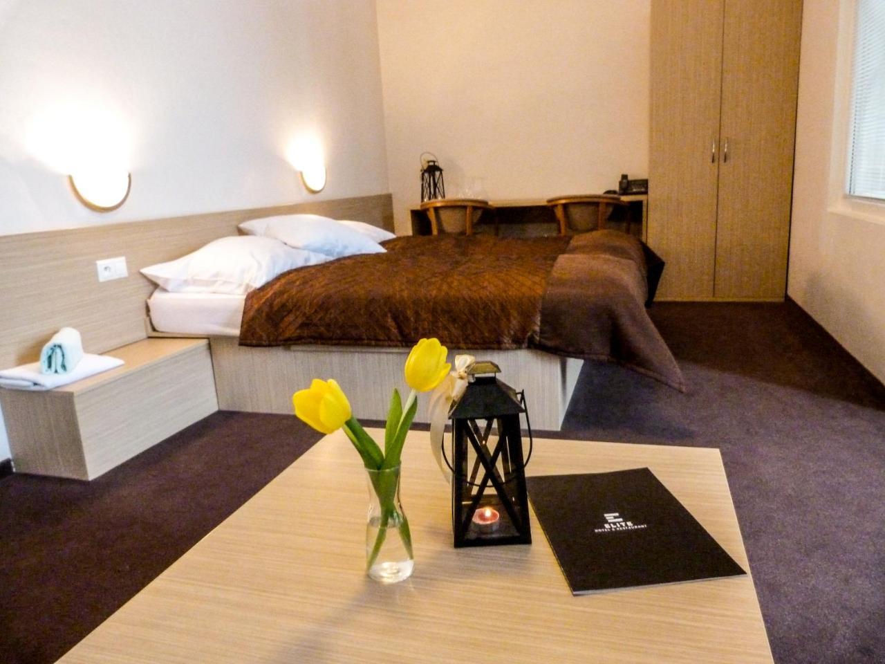 Elite Hotel Nova Dubnica Bagian luar foto
